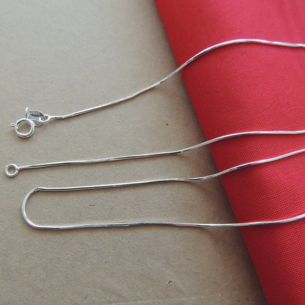 Short fashion silver chain